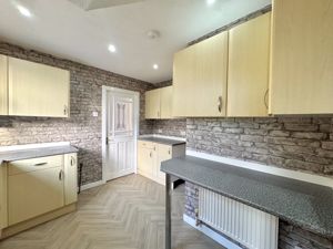 Photo 15- click for photo gallery